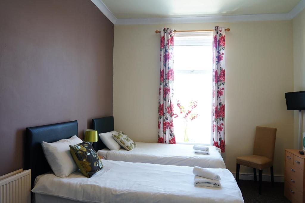 קינגסטון אפון הול The Vale Apart Hotel מראה חיצוני תמונה