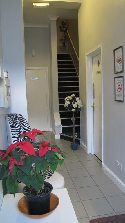 קינגסטון אפון הול The Vale Apart Hotel מראה חיצוני תמונה