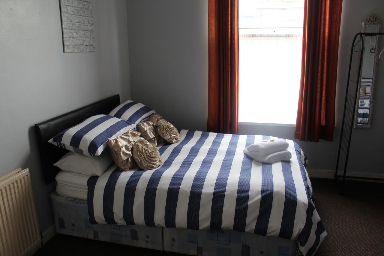 קינגסטון אפון הול The Vale Apart Hotel מראה חיצוני תמונה