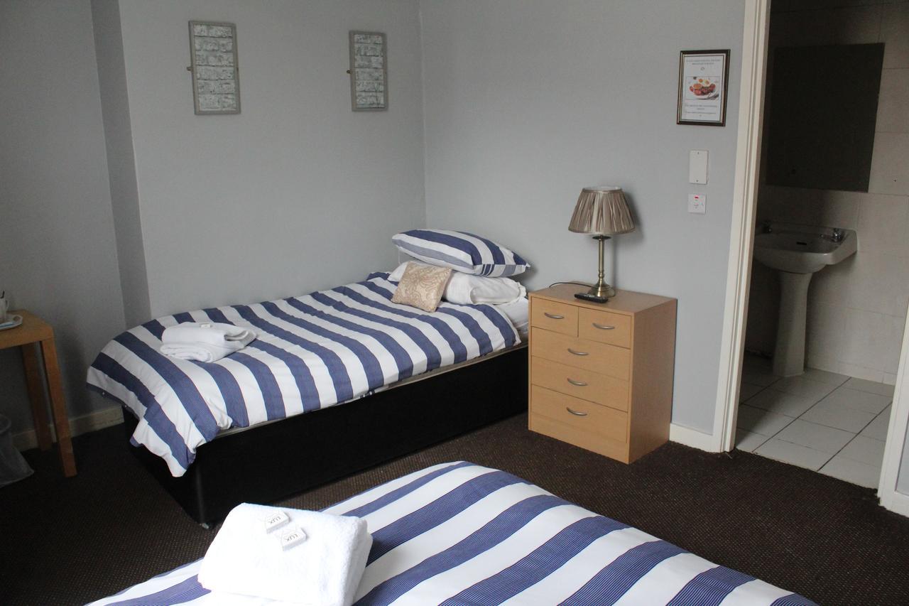 קינגסטון אפון הול The Vale Apart Hotel מראה חיצוני תמונה