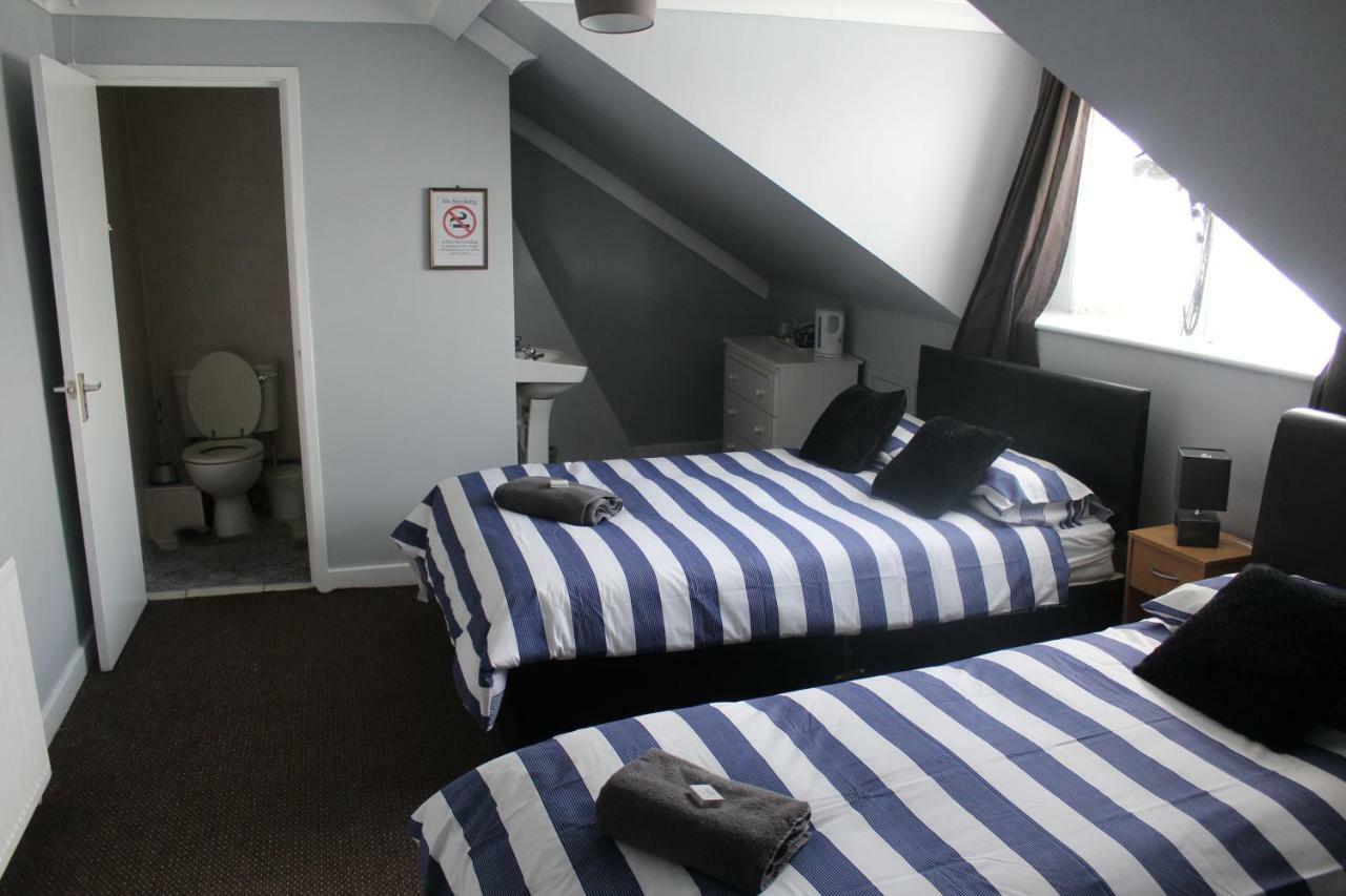 קינגסטון אפון הול The Vale Apart Hotel מראה חיצוני תמונה