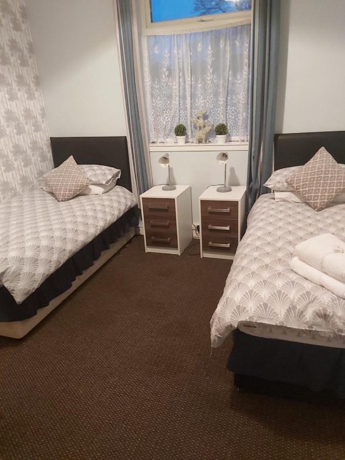 קינגסטון אפון הול The Vale Apart Hotel מראה חיצוני תמונה